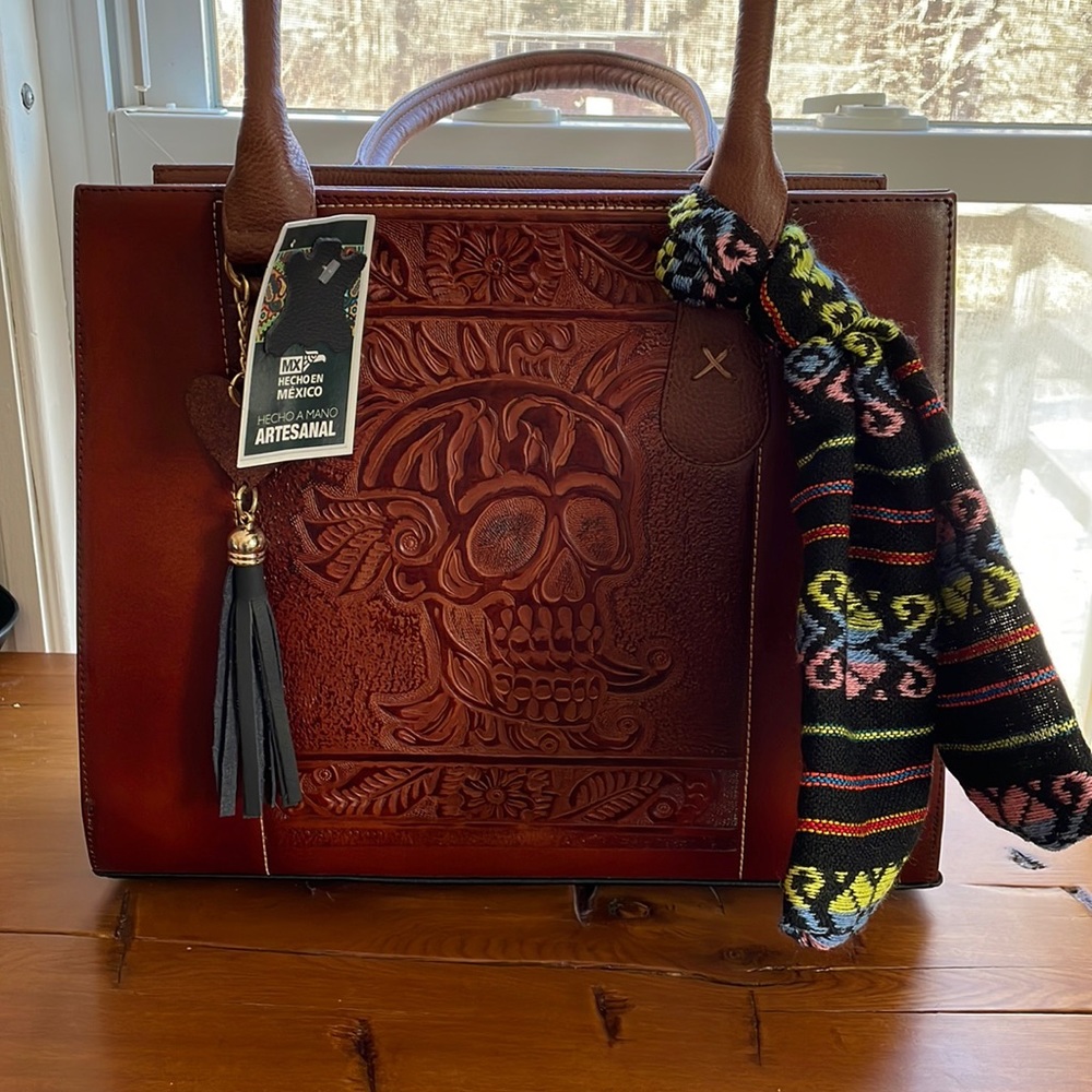 Artisanal skull leather  tote